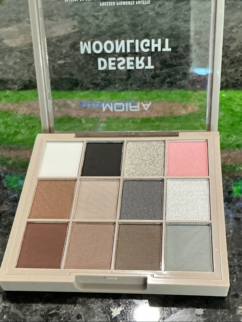 Desert Moonlight 12-Color Eyeshadow Palette - Neutral Browns & Shimmers
